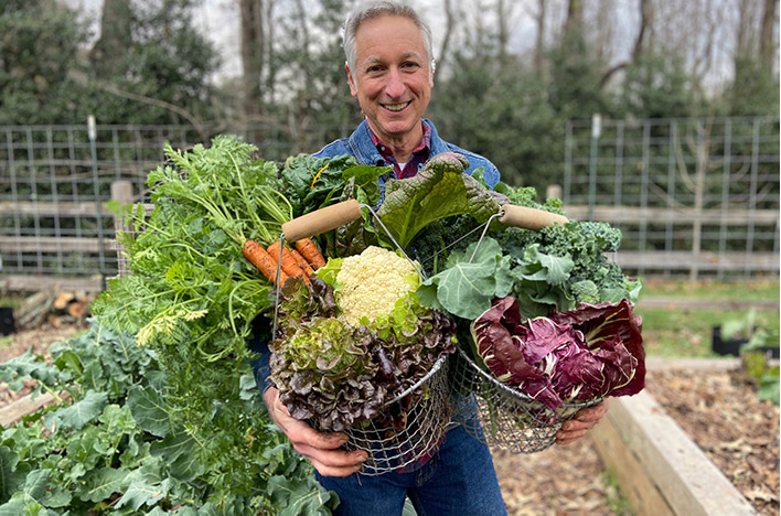 joe lamp'l with cool-season vegetables